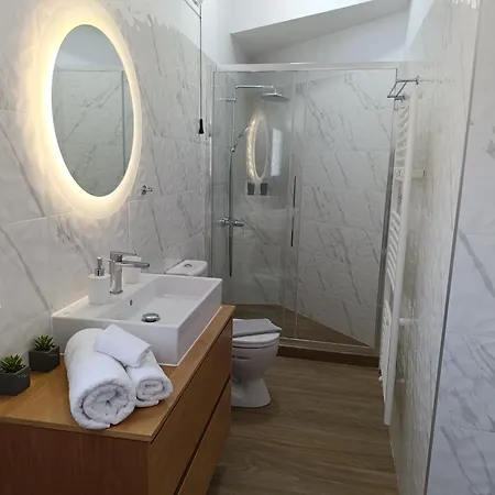 펜션 Charavgi House