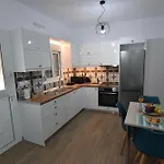 Feriehus Charavgi House *