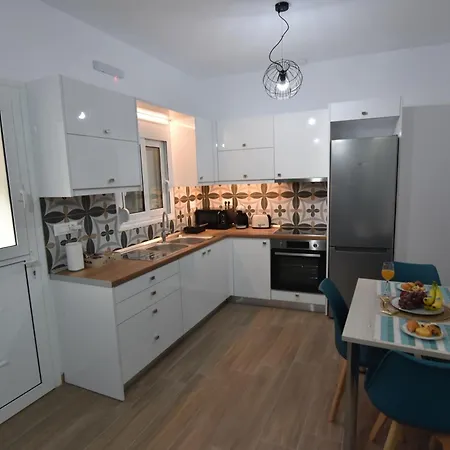 Tatil Evi Charavgi House *